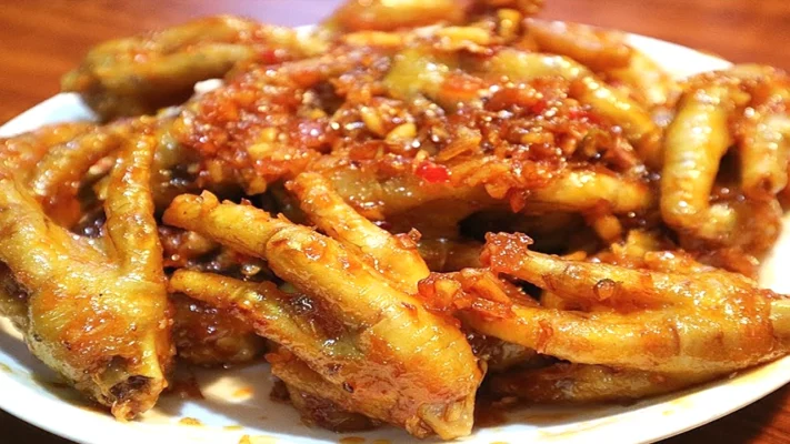 Chân gà chiên mắm tiêu xanh